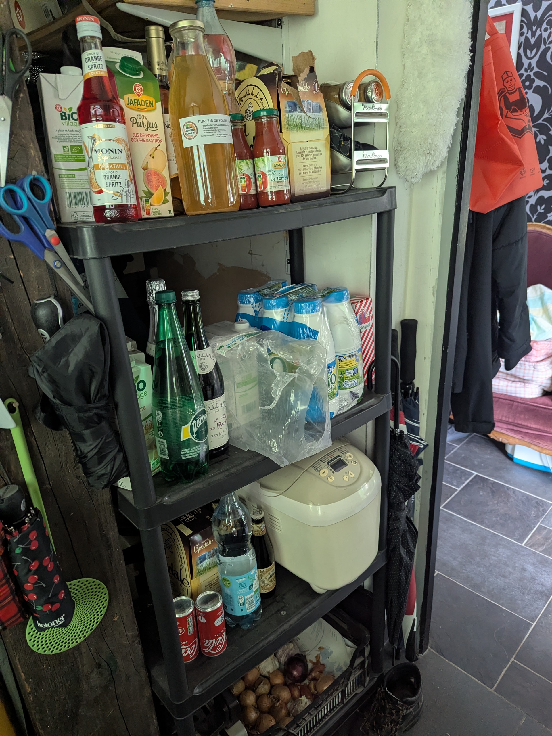 Étagère plastique avant